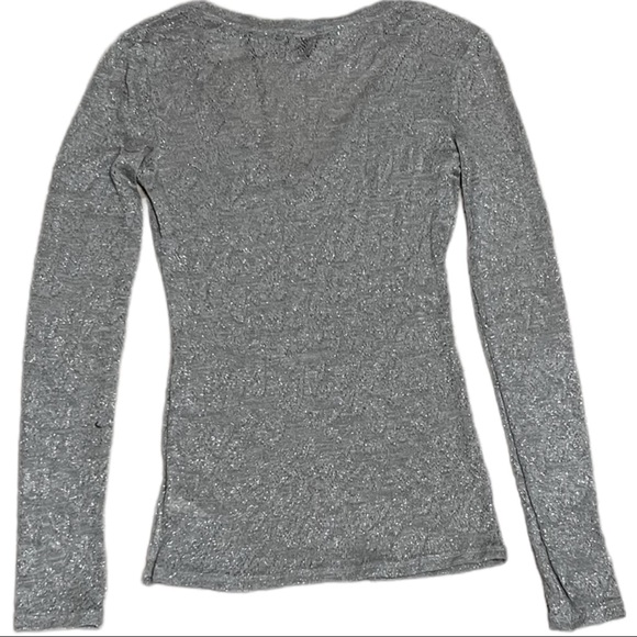 EXPRESS Women Long-Sleeved pullover blouse, Metallic Grey, Size S - Picture 3 of 9